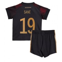 Fotbalové Dres Německo Leroy Sane #19 Dětské Venkovní MS 2022 Krátký Rukáv (+ trenýrky)